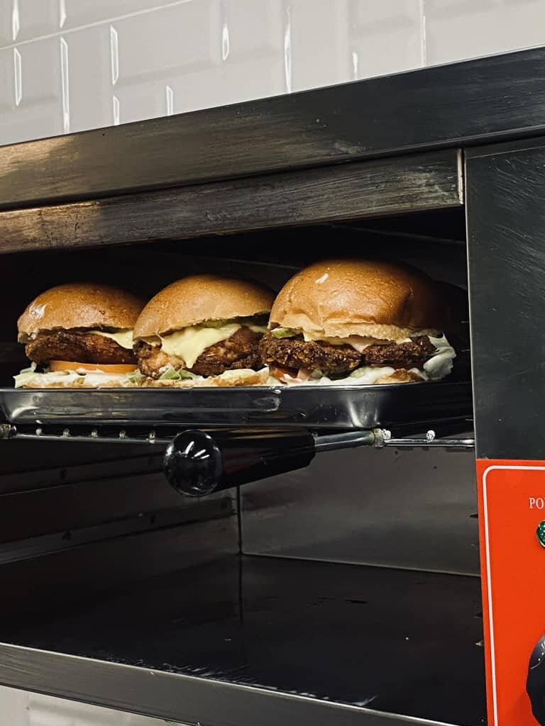 Burgers pain noir au four